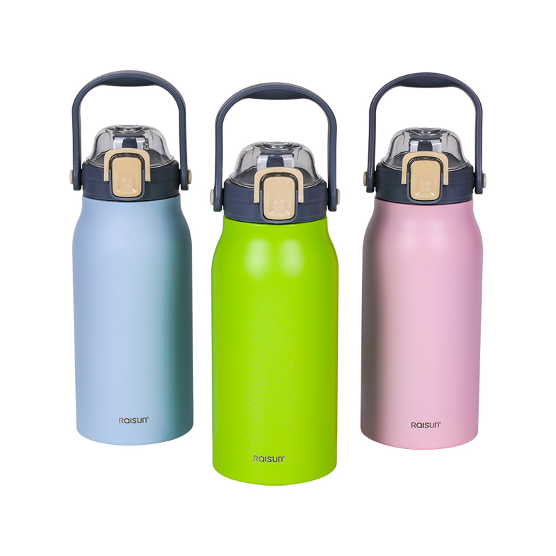 Portable Outdoor Large Capacity Sports Fitness Thermos Cup 316 Stainless Steel Water Bottle With Straw